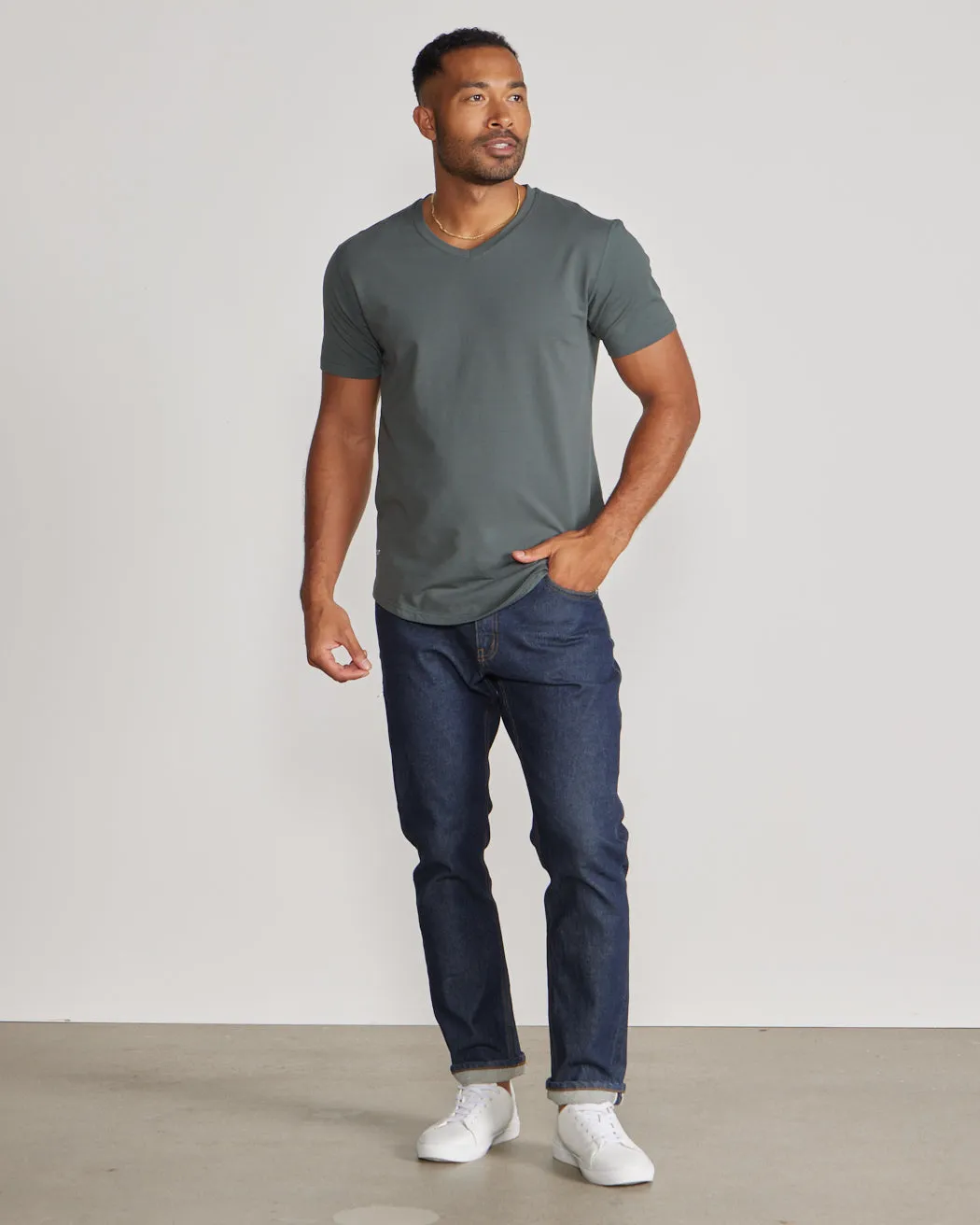 Drop-Cut V-Neck: LUX <!-- Size M -->