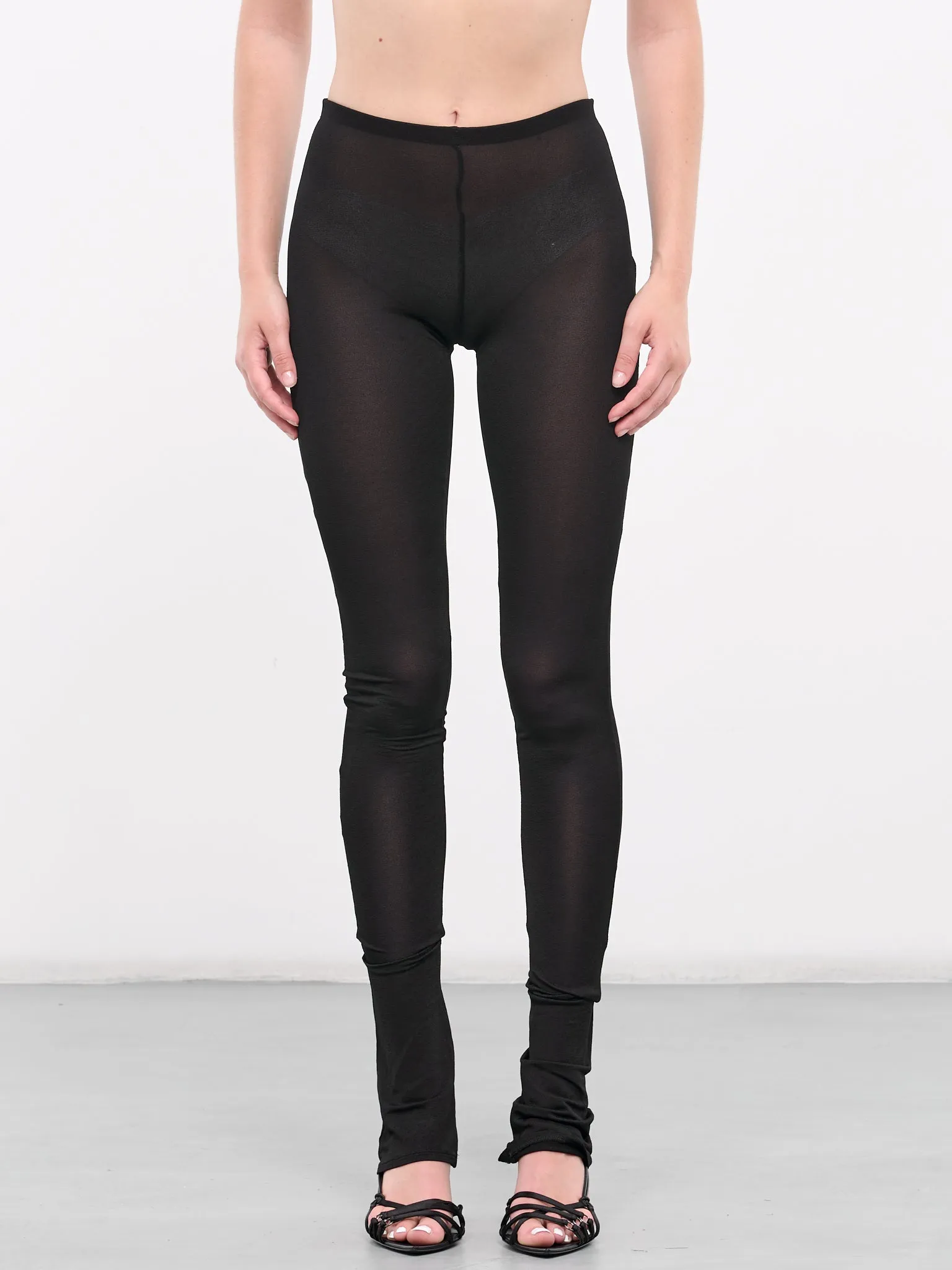 Fitted Leggings (4P050A-N0990-BLACK)