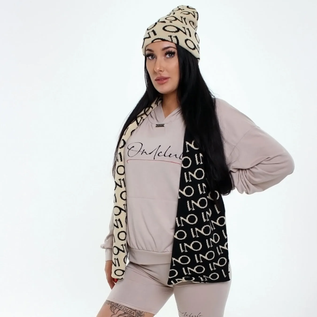 ON1 Beanie And Scarf - Beige|Black