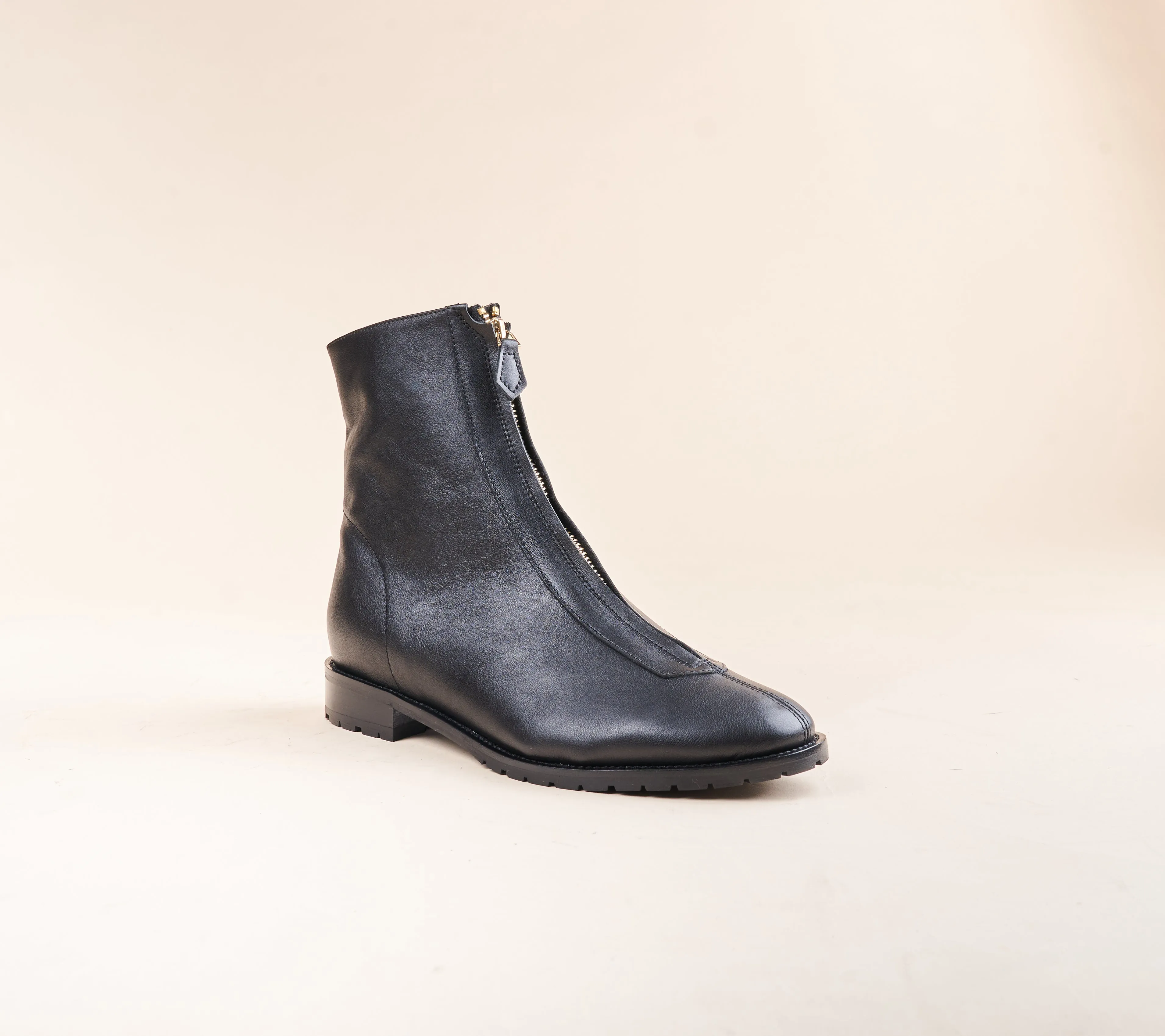 Roma Due Rugged - Black Leather