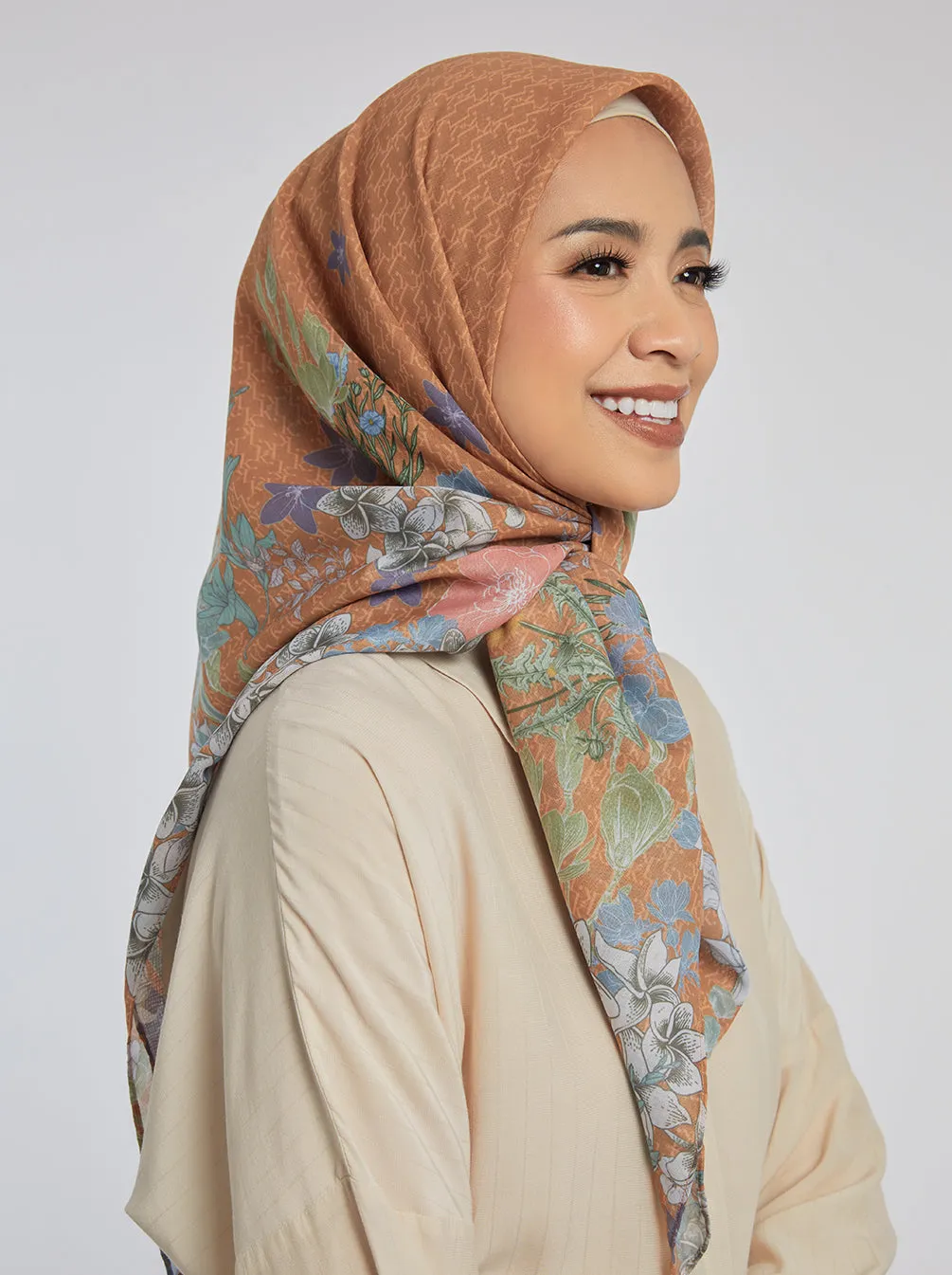 SONALI SIGNATURE SCARF CLAY