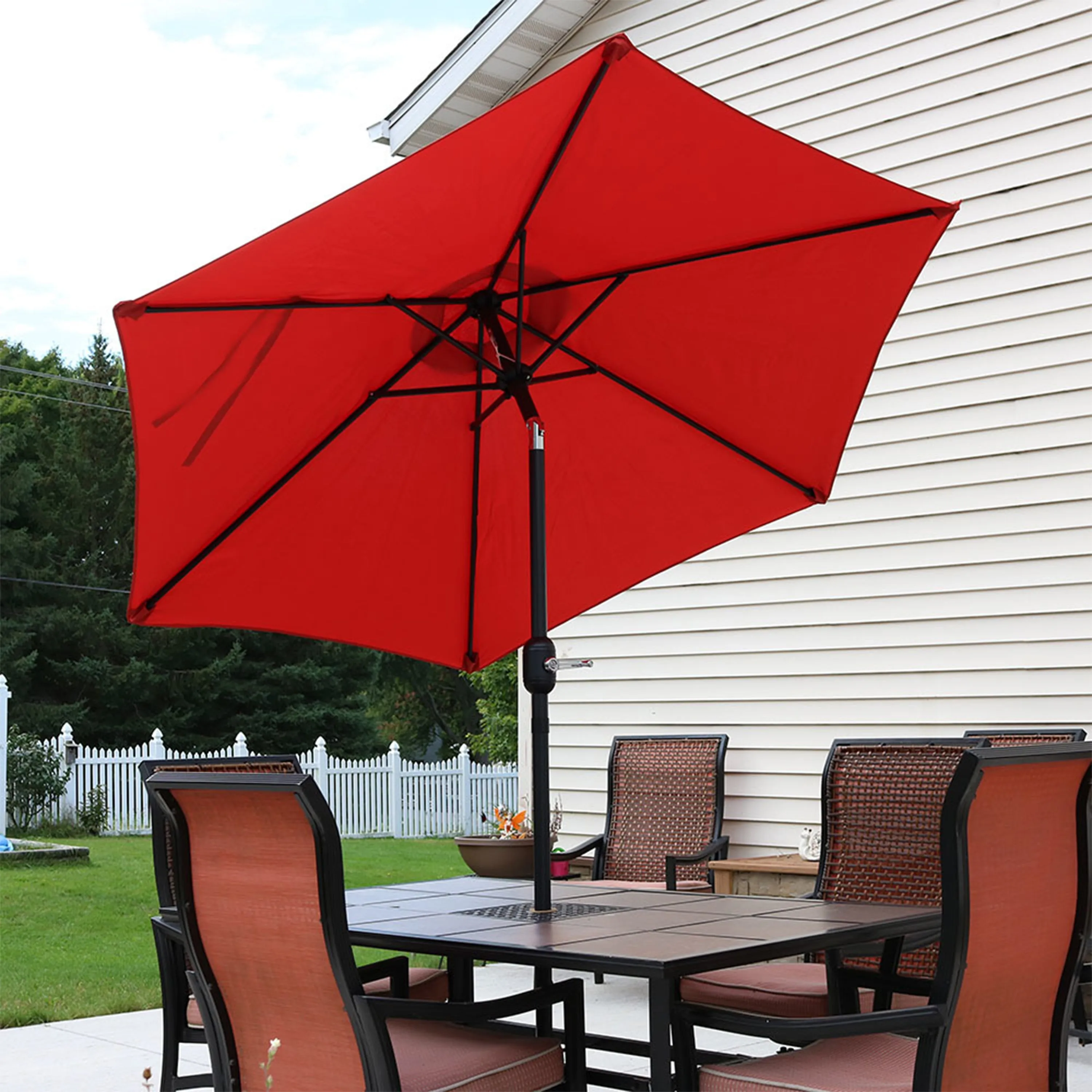 Sunnydaze 7.5' Aluminum Patio Umbrella with Tilt and Crank